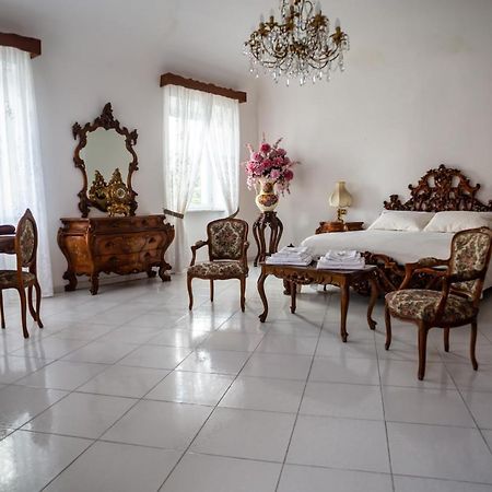 A~Mare Casa Vacanze 페차노 외부 사진